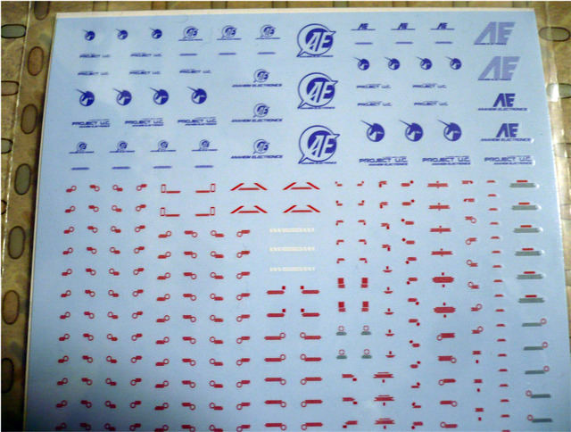 gundam-decal-hg-uc02.jpg