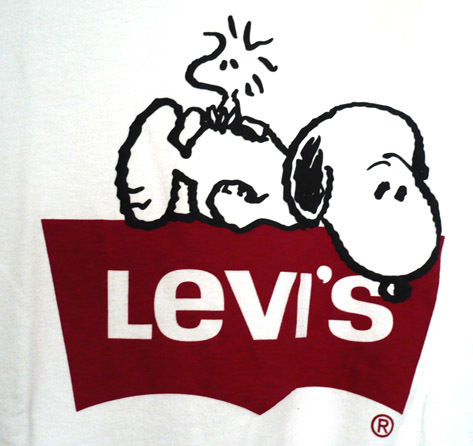 levis-snp2019t02.jpg